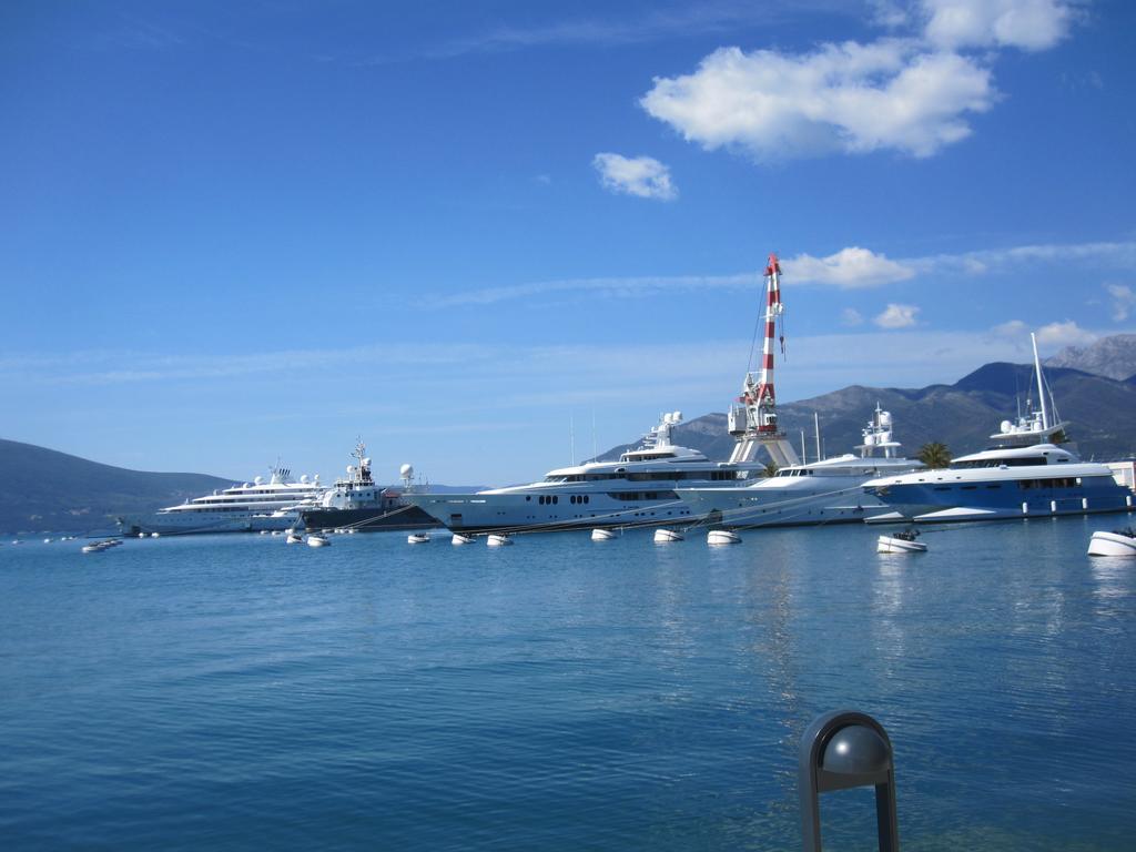 Apartments City Center Tivat Exteriér fotografie